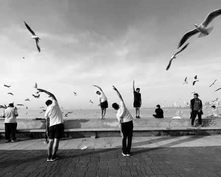 Street photography with a smartphone