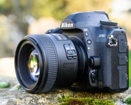 Nikon D780