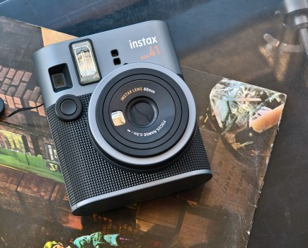 Fujifilm Instax Mini 41. Photo Joshua Waller