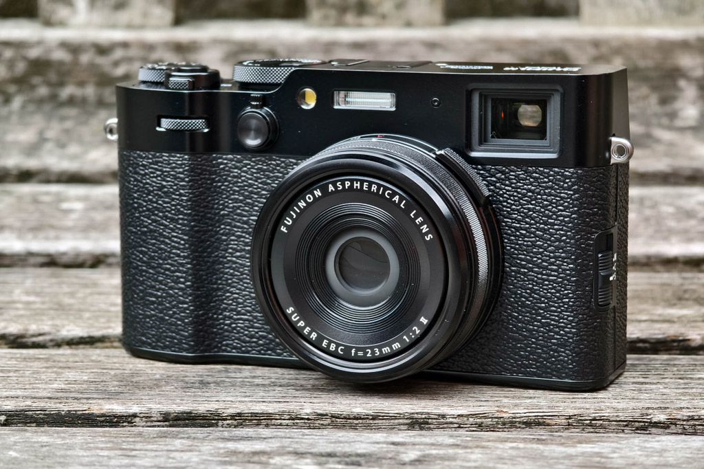 The Fujifilm X100 VI in black.