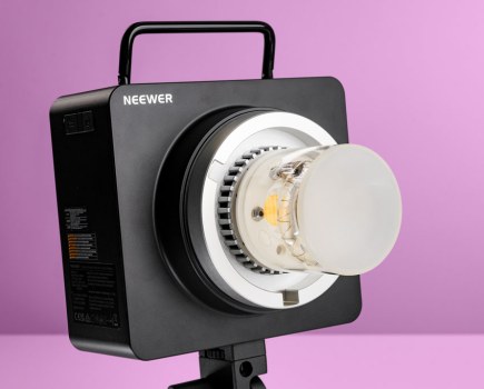 Neewer Q6 studio flash