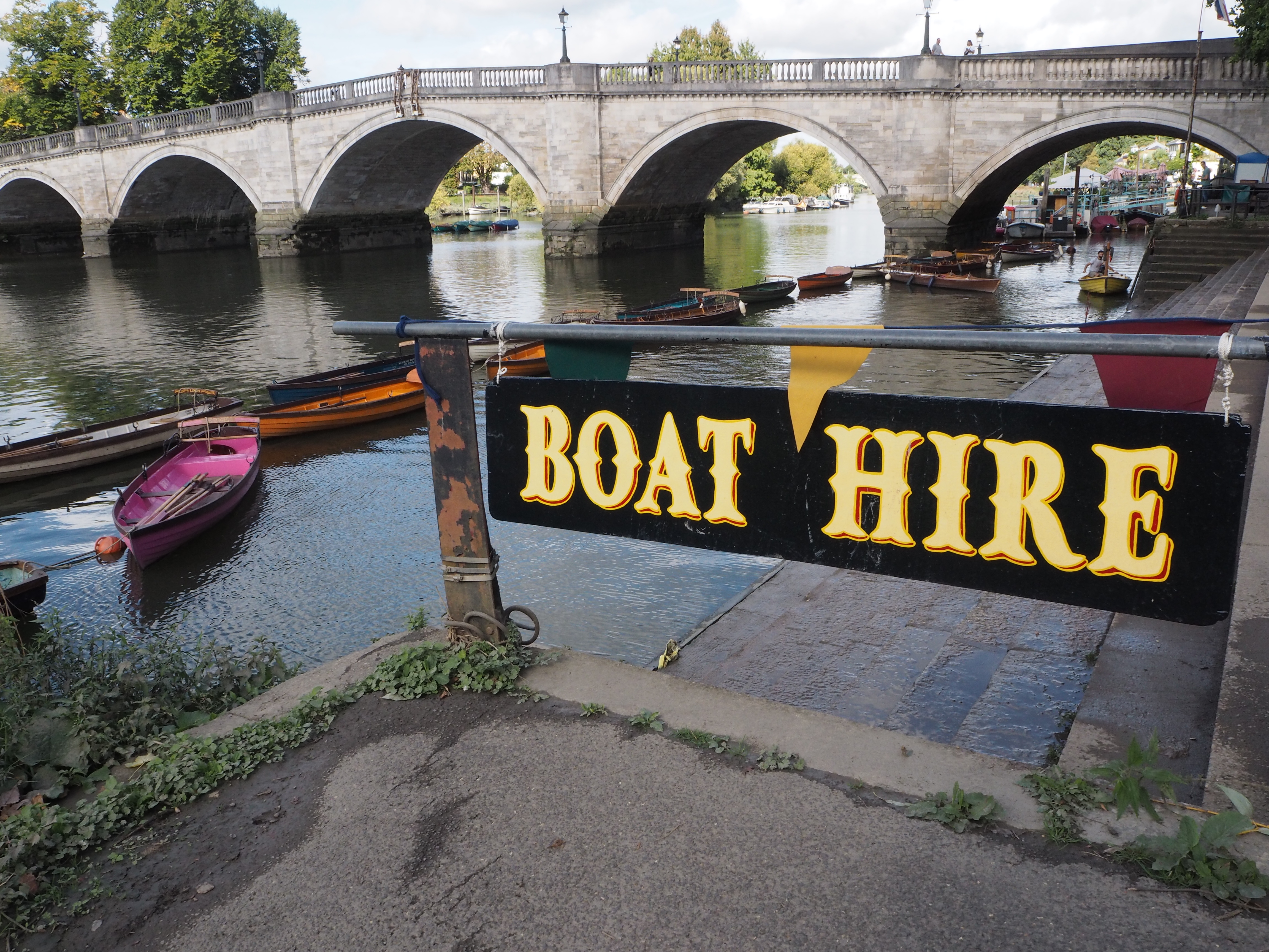 Mirrorless. Image credit: Gavin Stoker