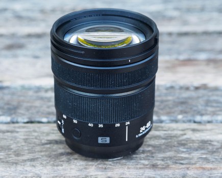 Panasonic Lumix S 24-60mm F2.8