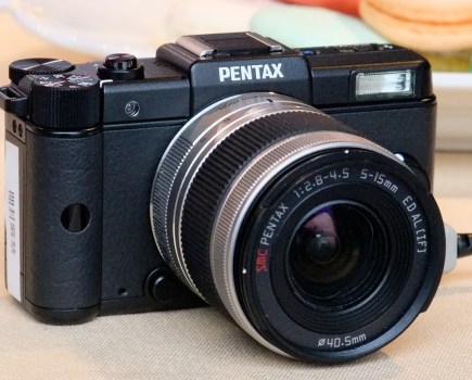 A photograph of the Pentax Q interchangeable-lens mirrorless camera
