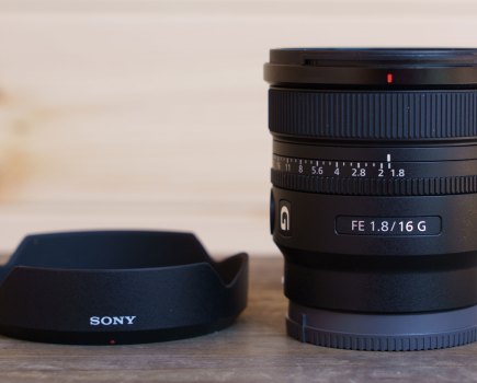 Sony 16mm f1.8 G lens with lenshood